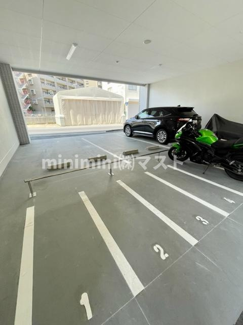 D.Clarest玉造の駐車場