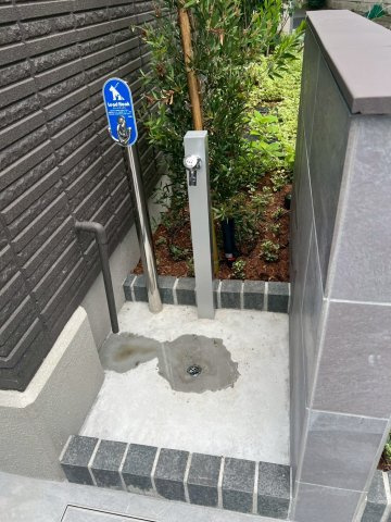 パークイーストのその他|★ペットの足洗い場もあります★