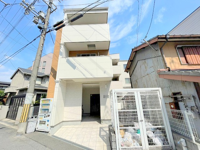コスモクレスト柴島の外観