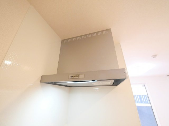 ジェイドウェルのキッチン|キッチンの換気扇です