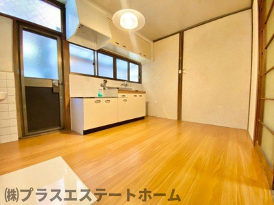 【居間・リビング】 | 東藤江1丁目 戸建