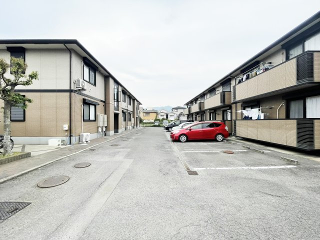 プラザ･ルミエール　A棟の駐車場