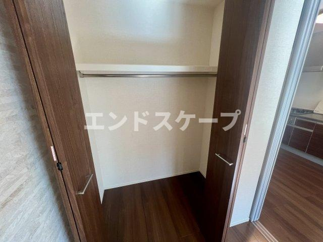 エタルナ倉賀野の収納|高崎、前橋、伊勢崎エリアのお部屋探しはエンドスケープまで！お客様の理想お聞かせ下さい♪
内装の色味が画像と異なる場合がございます。
