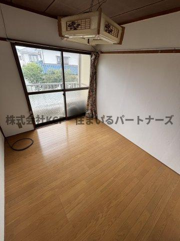 野中ハイツの居間・リビング