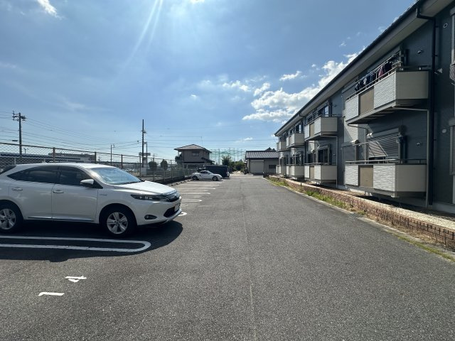 Ｐｒｅｃｉａｕｓ　Ｏｎｅ壱番館の駐車場