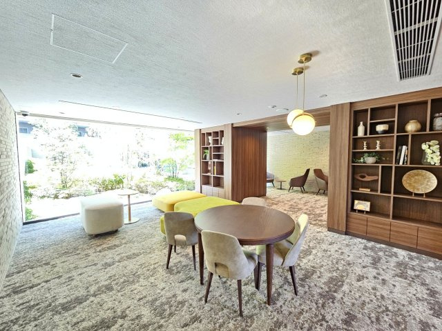 【ロビー】の画像