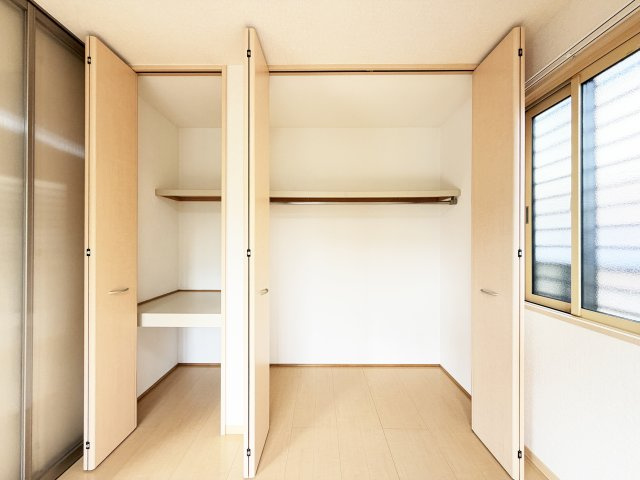 リヴェール北御座 A棟の収納