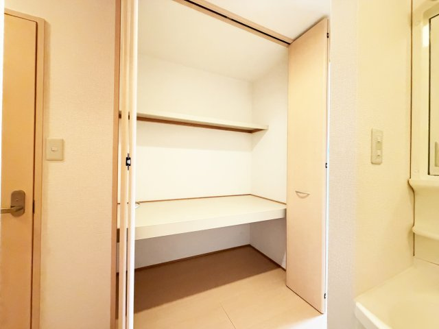 リヴェール北御座 A棟の収納
