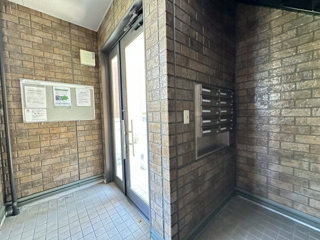リヴェール北御座 A棟のロビー