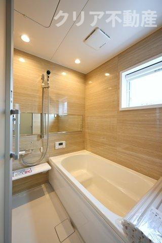 【浴室】 | スマート・ワン シティ 太田市龍舞町 | オートバス機能で家事をしていてもうっかりお湯があふれる心配がありません！追い炊き機能で快適な温度を維持します。