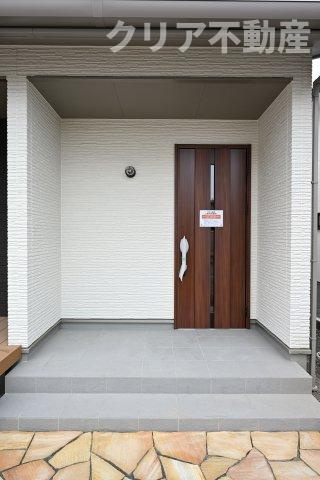 【玄関】 | スマート・ワン シティ 太田市龍舞町 | 玄関はディンプルキー＆ダブルロックドア採用で防犯対策もバッチリです！