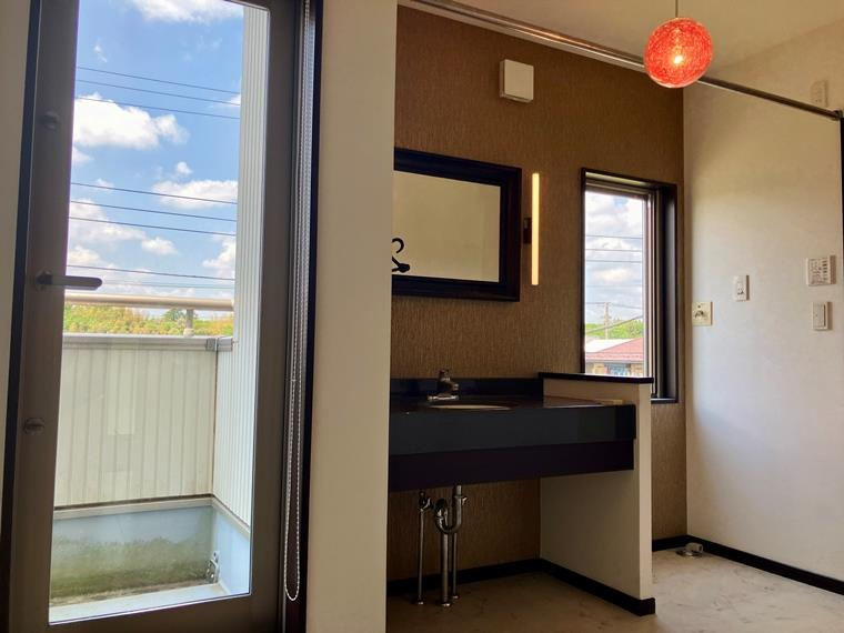 根戸建の洗面所