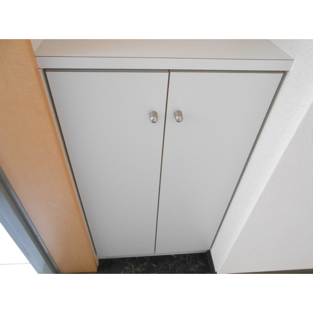 第２メゾン永田ビルの玄関