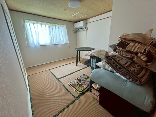 勝浦市松部　ペンションの和室