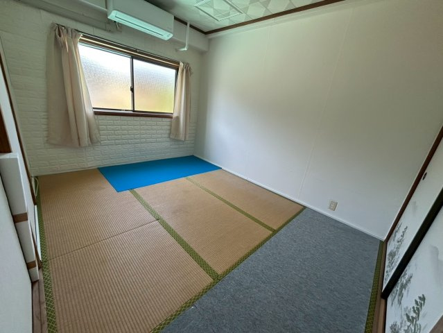 勝浦市松部　ペンションの和室