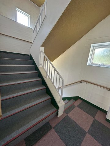 勝浦市松部　ペンションの内装