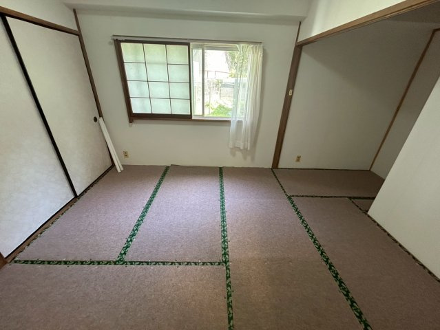 勝浦市松部　ペンションの和室