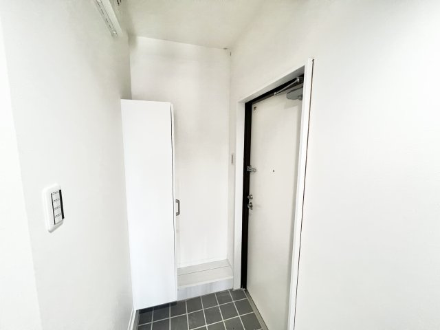 Fortitudo四街道の玄関