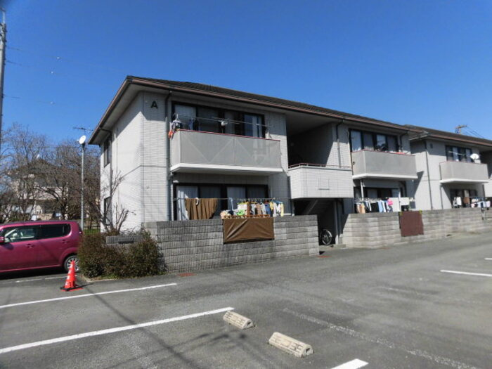 レーベンパレス A棟の外観