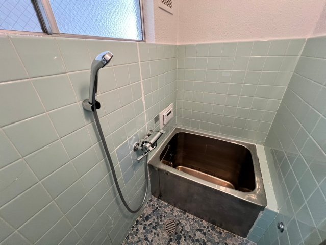 東垂水２丁目貸家の浴室