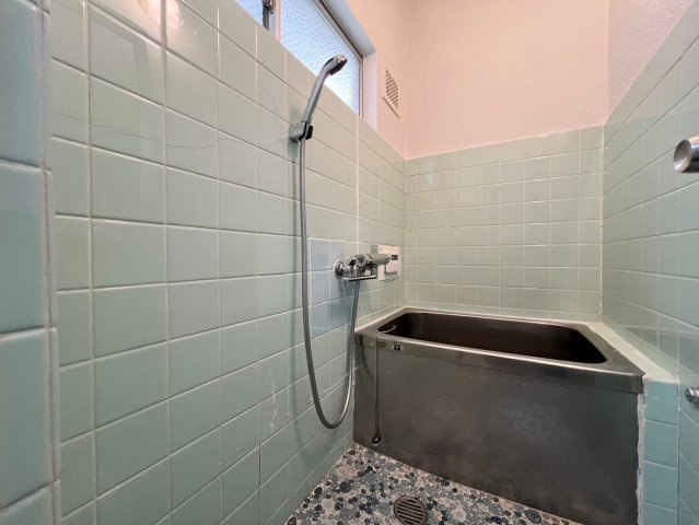 東垂水２丁目貸家の浴室