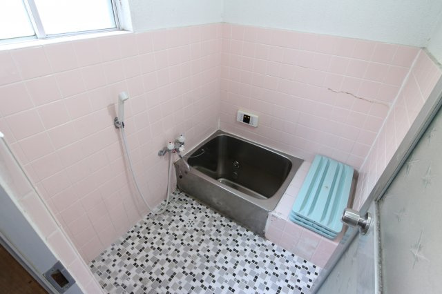 青山台3丁目戸建の浴室