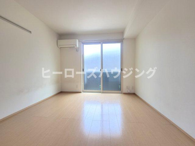 【寝室】 | サンシャリテ向丘B棟