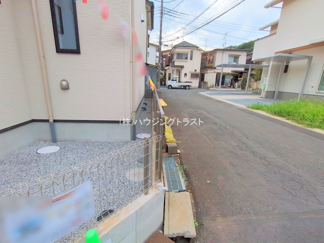 仲介手数料無料　ケイアイスタイル所沢市北秋津6期・新築全1棟の前面道路含む現地写真