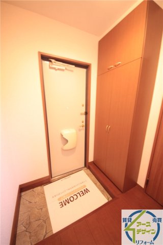 品川様タウンハウスの玄関