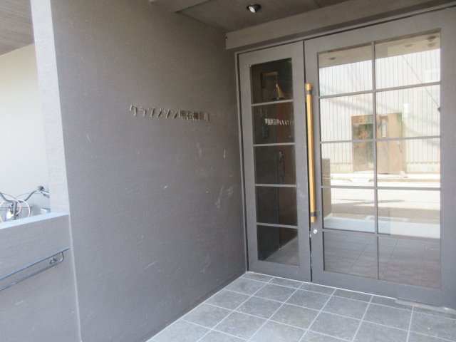 クラブメゾン明石樽屋町のエントランス