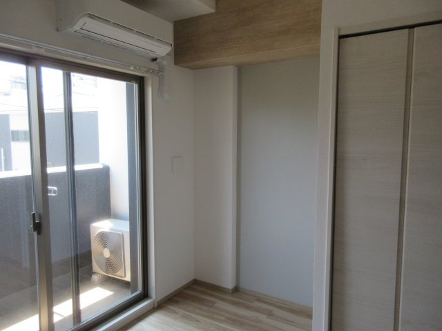 クラブメゾン明石樽屋町の洋室