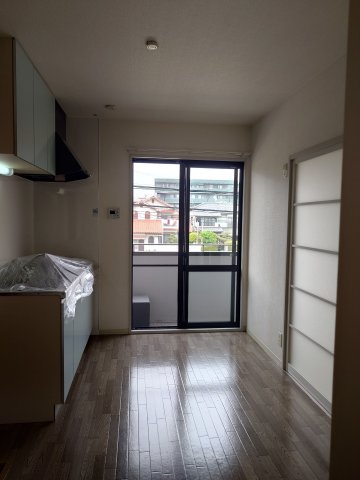 プチ・アンジュの居間・リビング