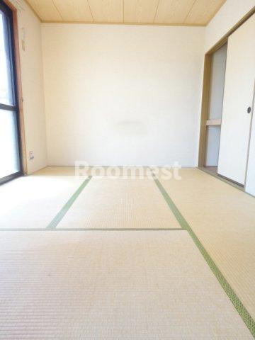 ハイカムール坂井の和室|落ち着いた雰囲気の和室付きです