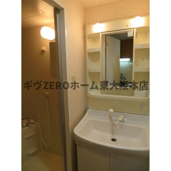 グラマシー心斎橋東の洗面所