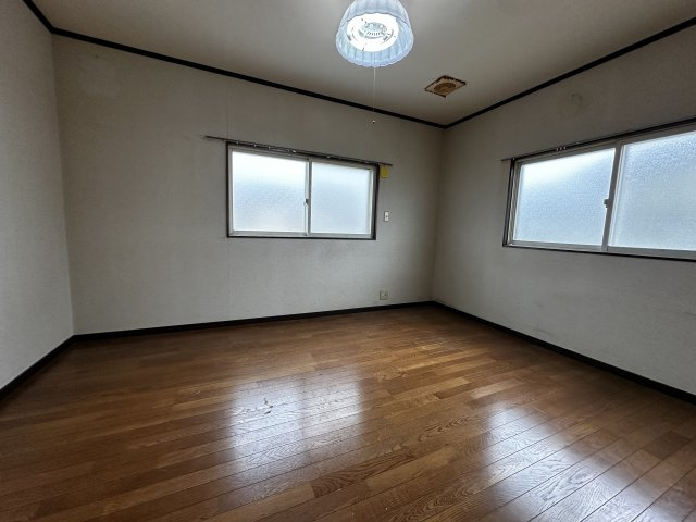 【洋室】 | 【中古住宅】湯沢市山田字上六日町 | 2F