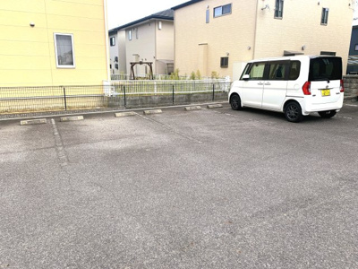 【駐車場】 | サン・ヴィラージュ