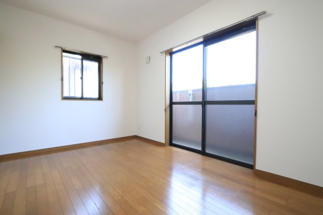 メルシー立華の洋室|7帖洋室になります