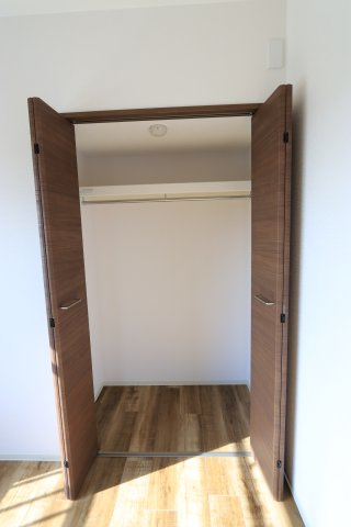 伊藤ハイツ　５０１号室の収納