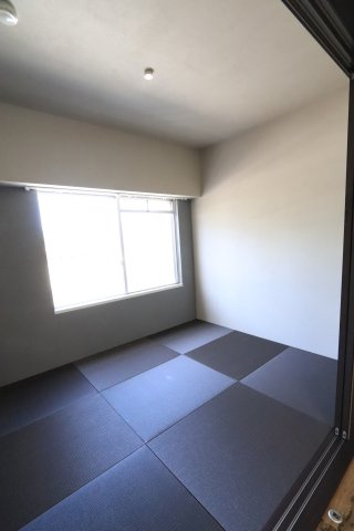 伊藤ハイツ　１０１号室の和室|4.4帖和室になります