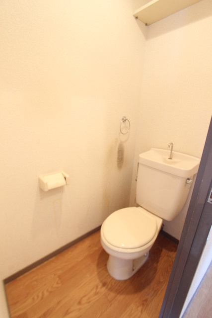 立華マンションのトイレ|現況と相違する場合は現況を優先します。