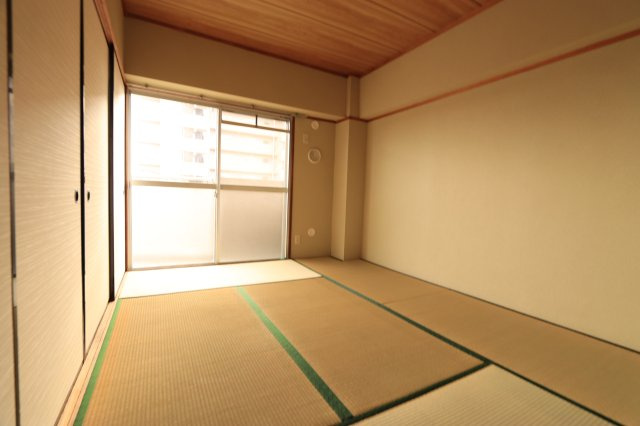 光ハイツの和室