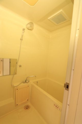光ハイツの浴室
