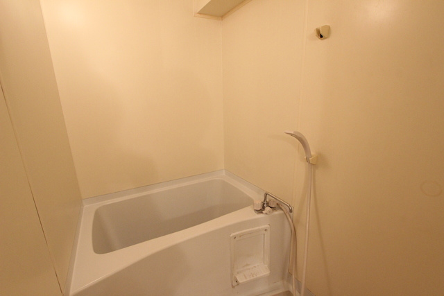 明正第２雅ハイツの浴室