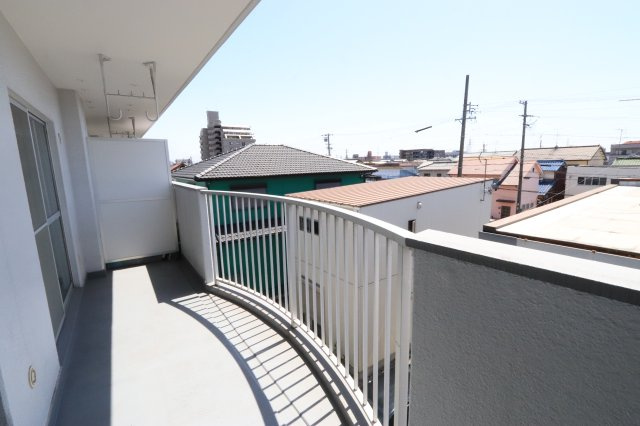 メゾン岩室のバルコニー
