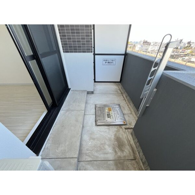 【バルコニー】 | ピーステン名駅南