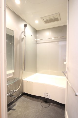 シャトー橿原の浴室|浴室乾燥暖房機付き