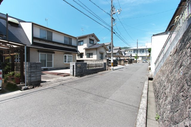 府中町瀬戸ハイム売家の前面道路含む現地写真