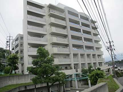 エスティーム地御前の外観