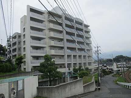 エスティーム地御前の外観