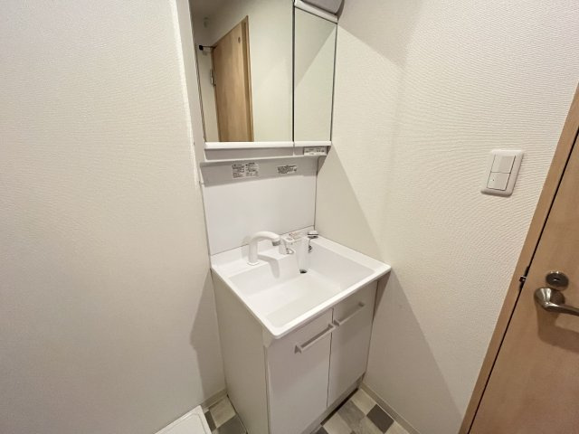 F＋style狭山・池尻中2号館の独立洗面台